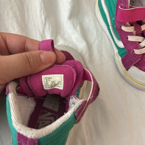 Vans - Picture 5 of 5